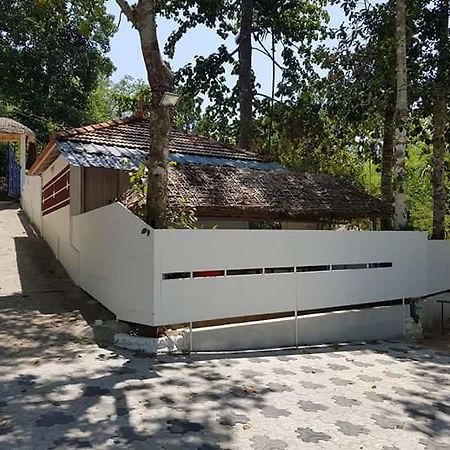 Ponmudi Valley Resorts Eksteriør billede